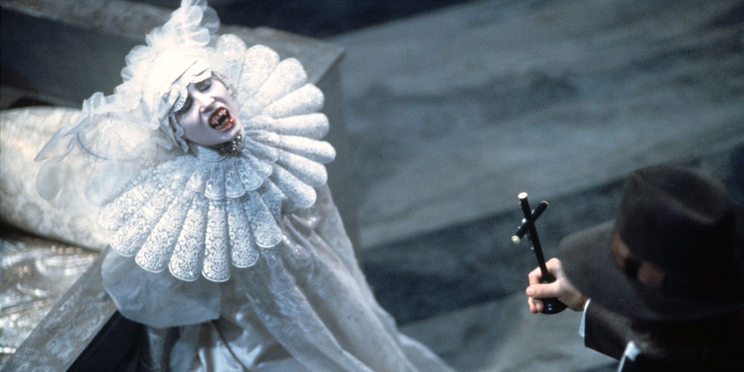 Vampire Lucy in a white dress in Bram Stoker's Dracula