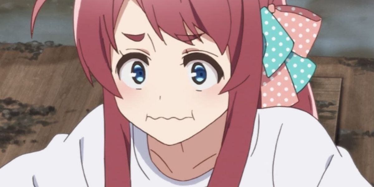 Sakura Minamoto making a perplexed face.