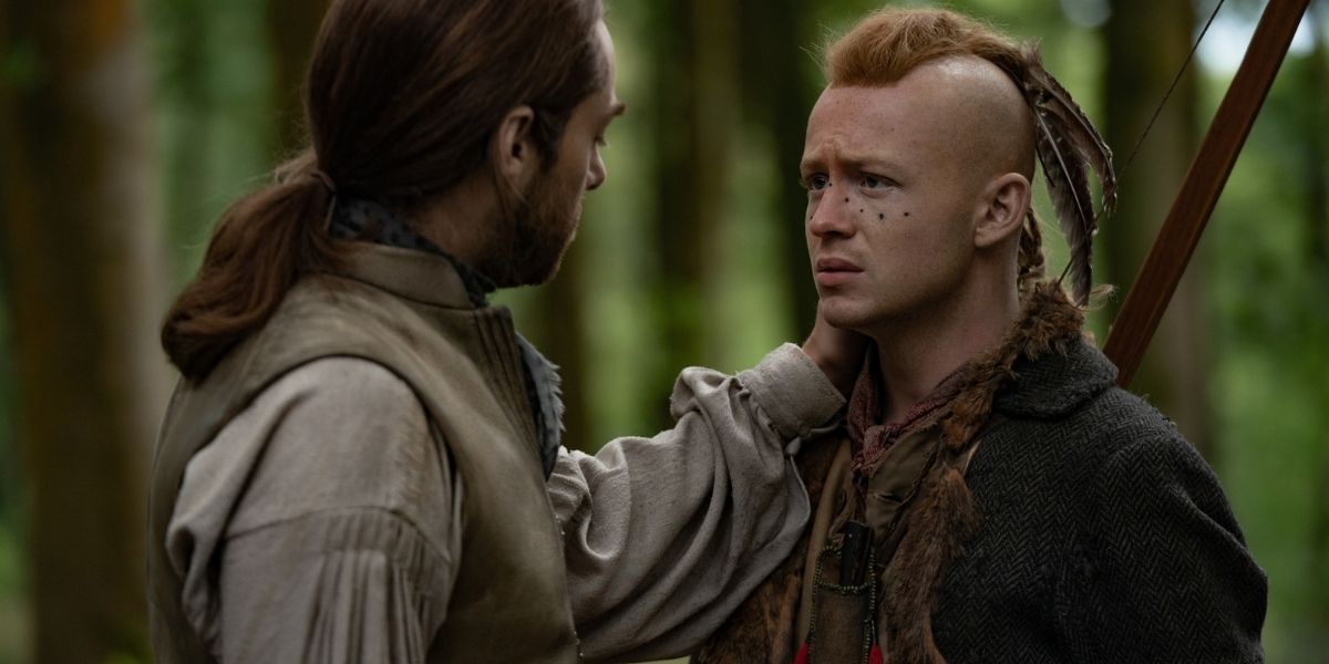Roger comforts Young Ian in Outlander