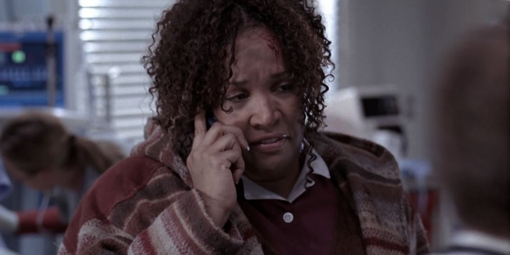 Yvonne talking on the phone in Grey's Anatomy