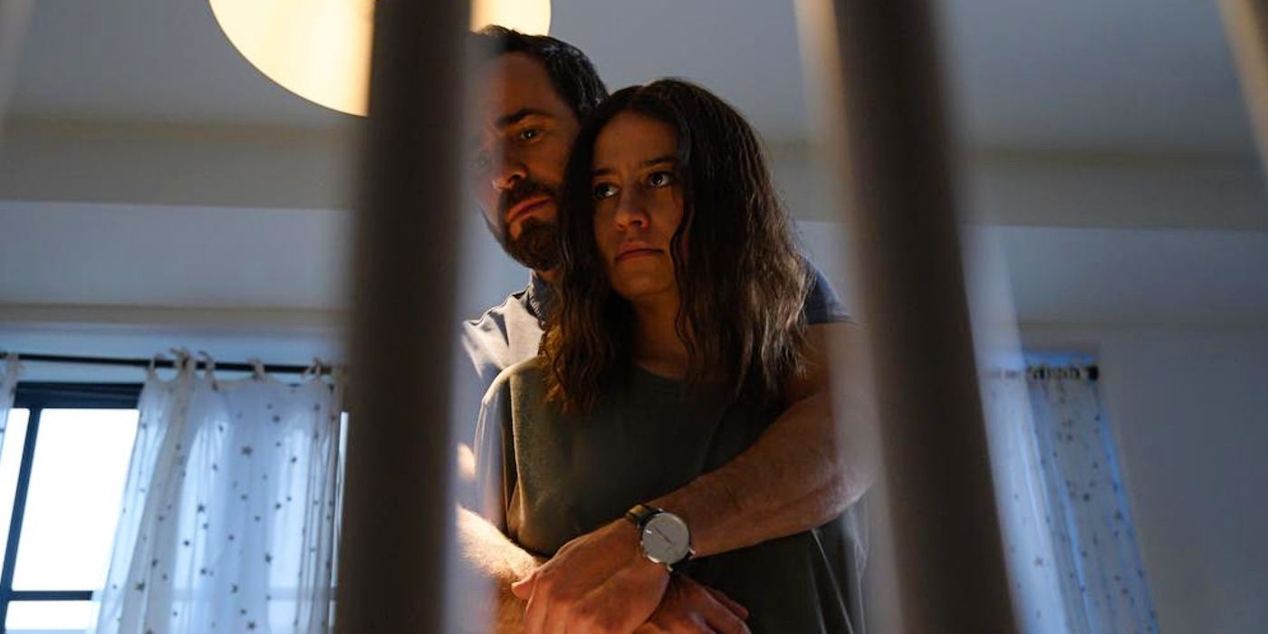 Lucy (Ilana Glazer) and Adrian (Justin Theroux) in False Positive