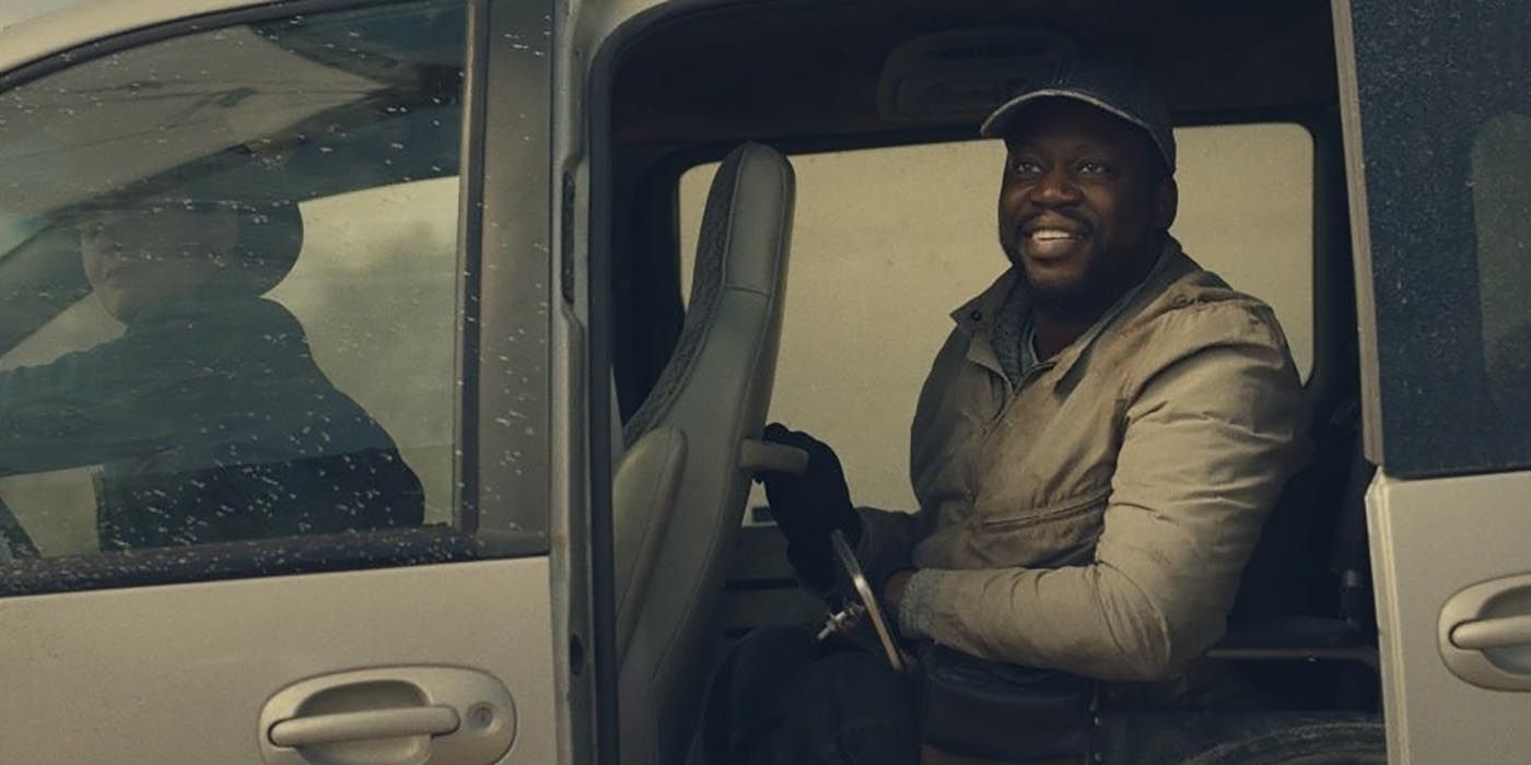 Wendell from Fear the Walking Dead peering out from inside a truck