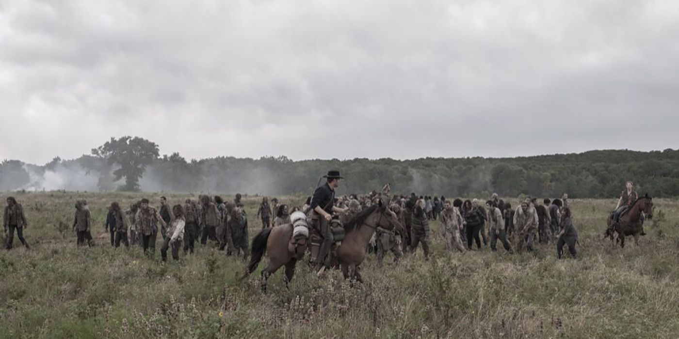 John Dorie on a horse with others in the distance on Fear the Walking Dead
