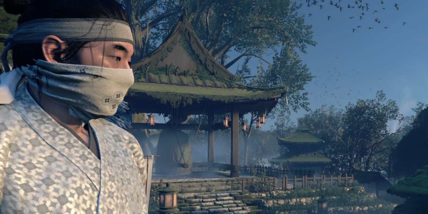 Jin wearing a white mask in Ghost of Tsushima.