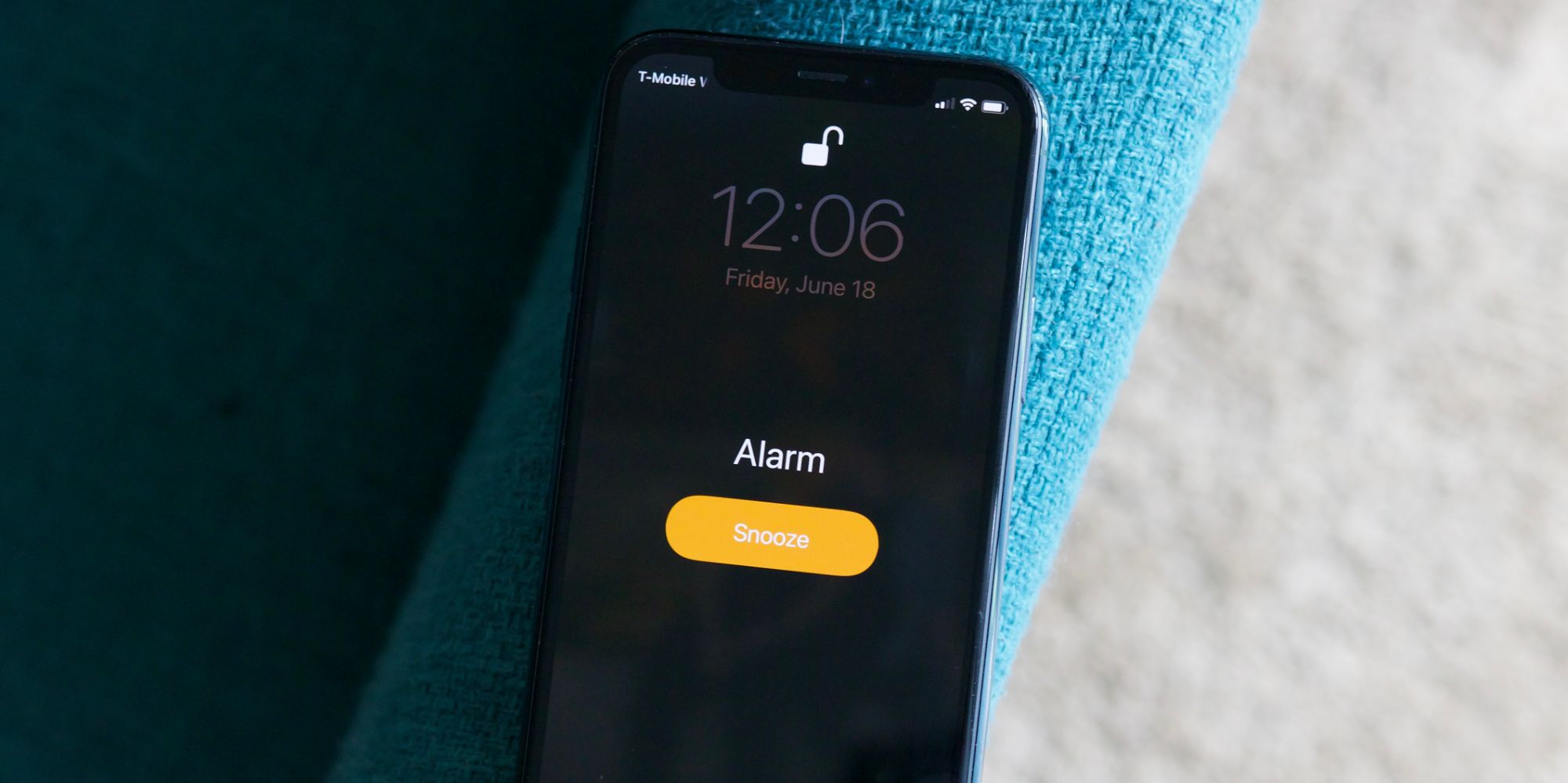 iPhone alarm with the snooze button