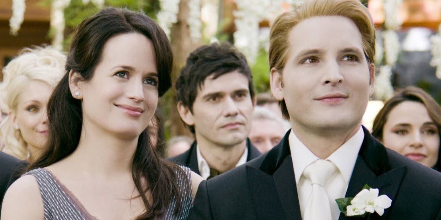 Esme and Carlisle smile together in Twilight