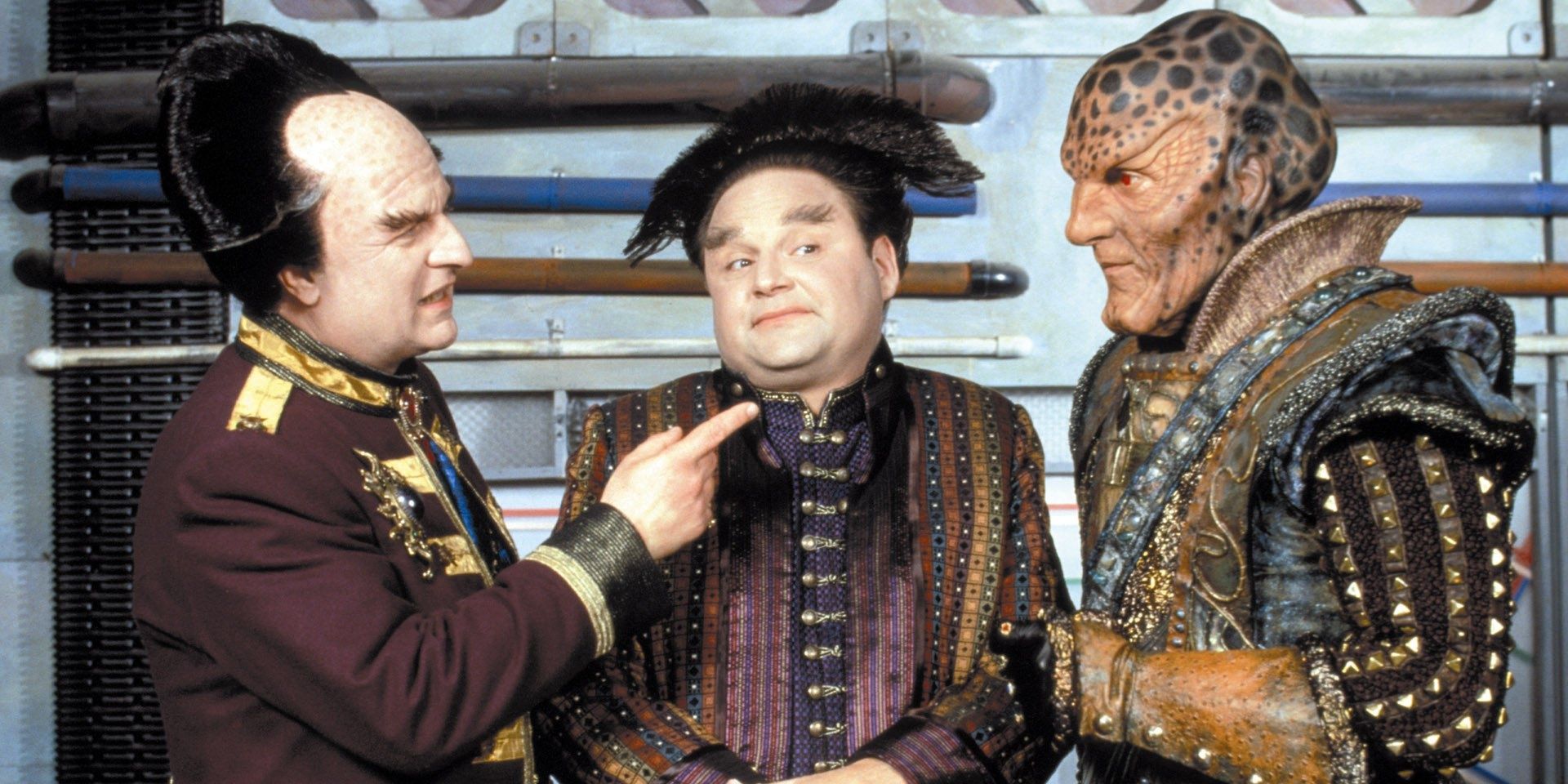 Londo Mollari & G'Kar arguing