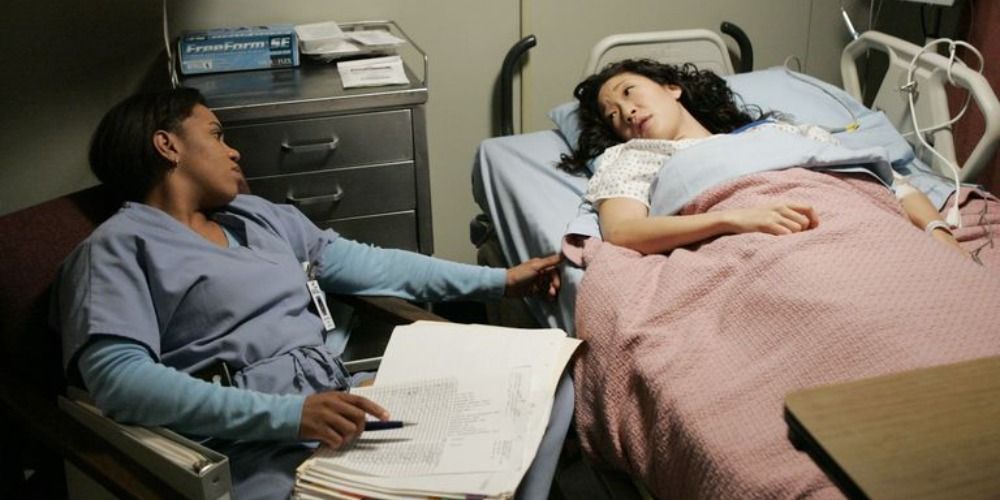 Bailey comforts Cristina after she undergoes surgery for her ectopic pregnancy in Grey&rsquo;s Anatomy