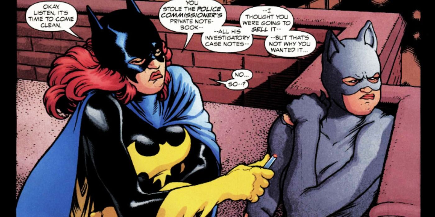 Batgirl and Catwoman not liking each other in DC Comics