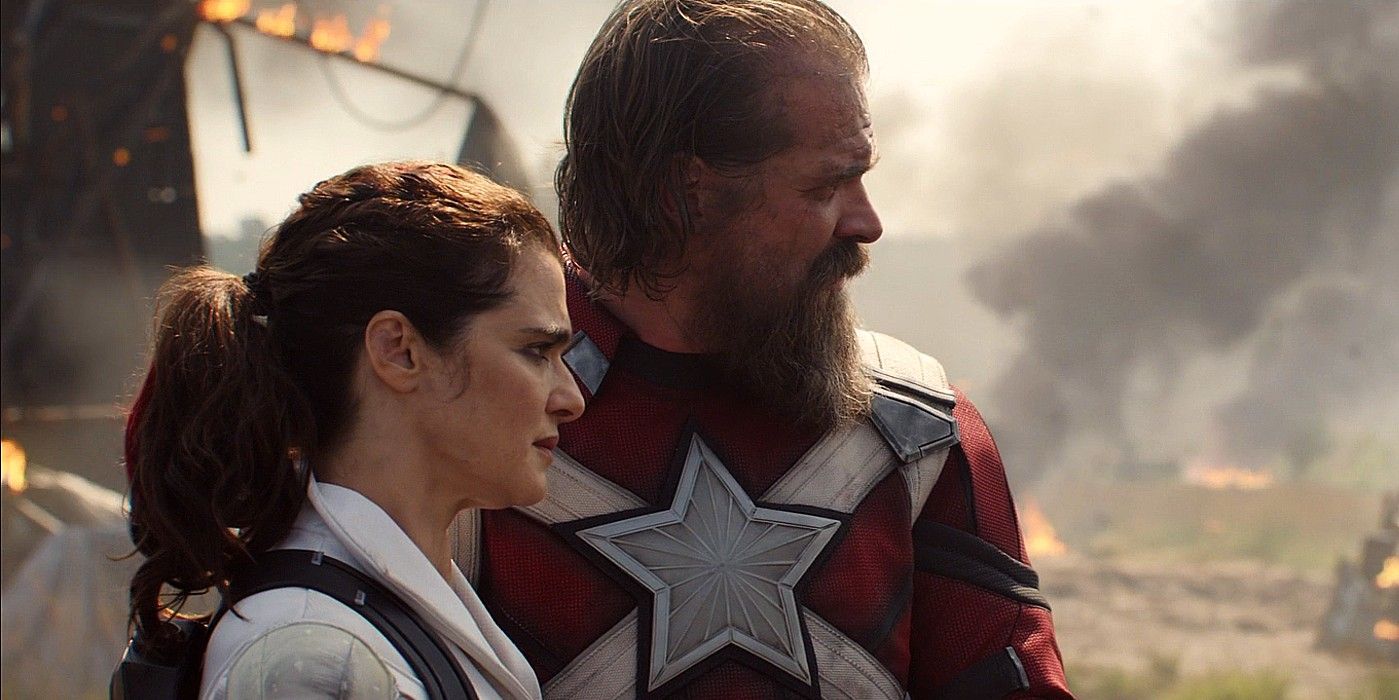 Black Widow Video Shows De-Aged David Harbour & Rachel Weisz In Flashback