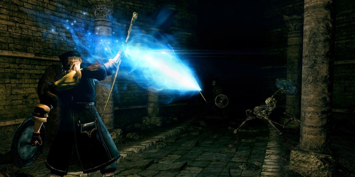 A player casting sorceries in Dark Souls.