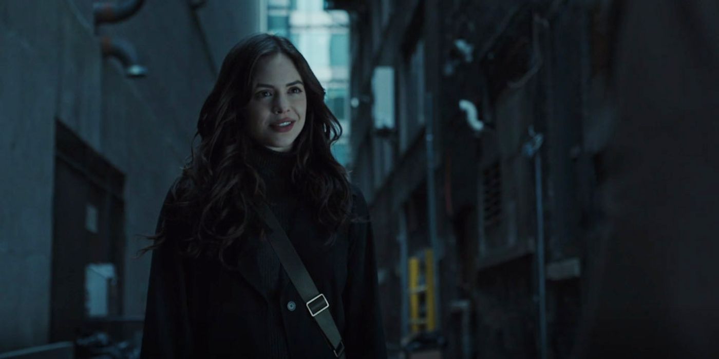Donna Troy standing in a street in Titans.