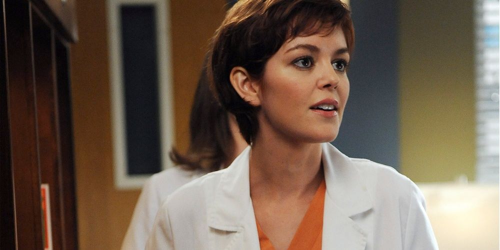 Greys Anatomy 8 Hidden Details You Missed About The Scrub Costumes