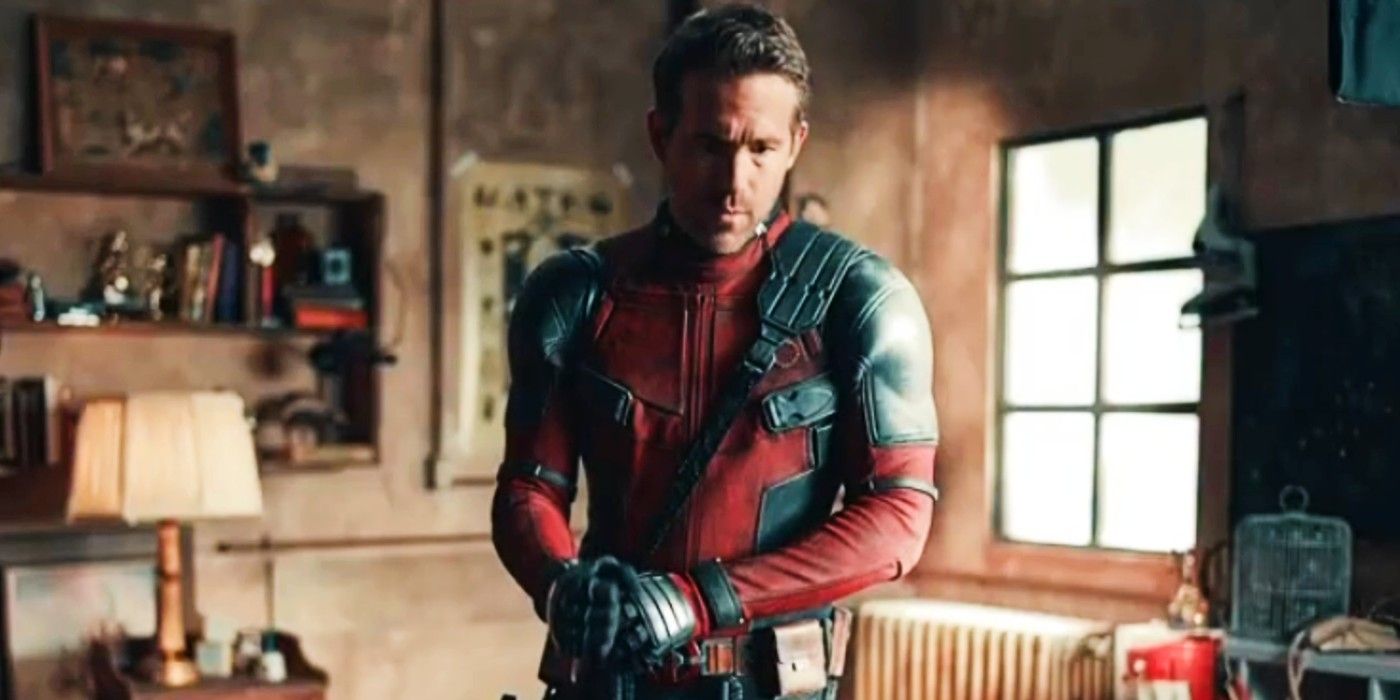 Ryan Reynolds shows off abs under 'Deadpool' suit 