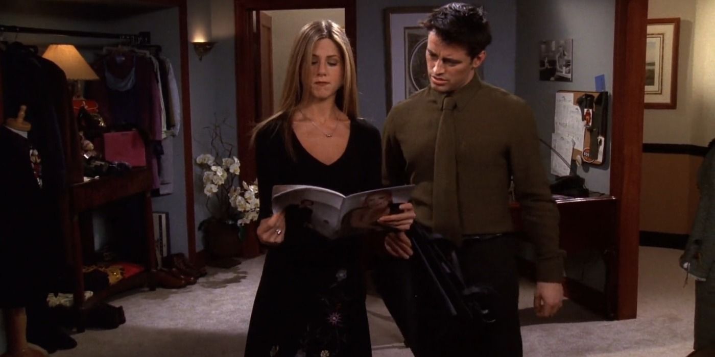Friends: 5 Times The Show Defied Gender Norms (& 5 It Didn't)