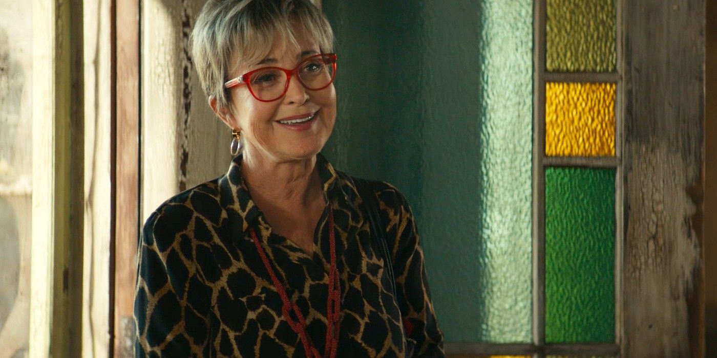 Ghostbusters Afterlife Trailer Annie Potts as Janine