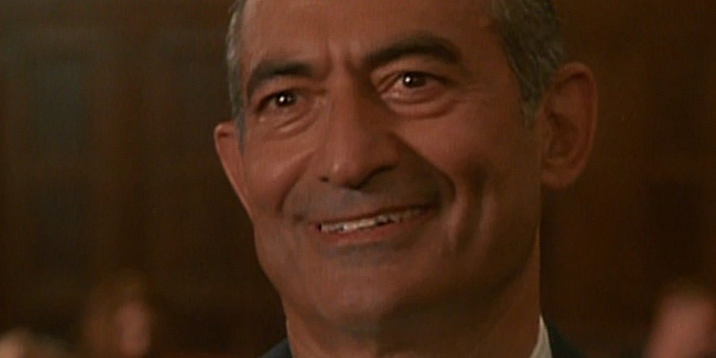 Henry's lawyer smiling in court in Goodfellas