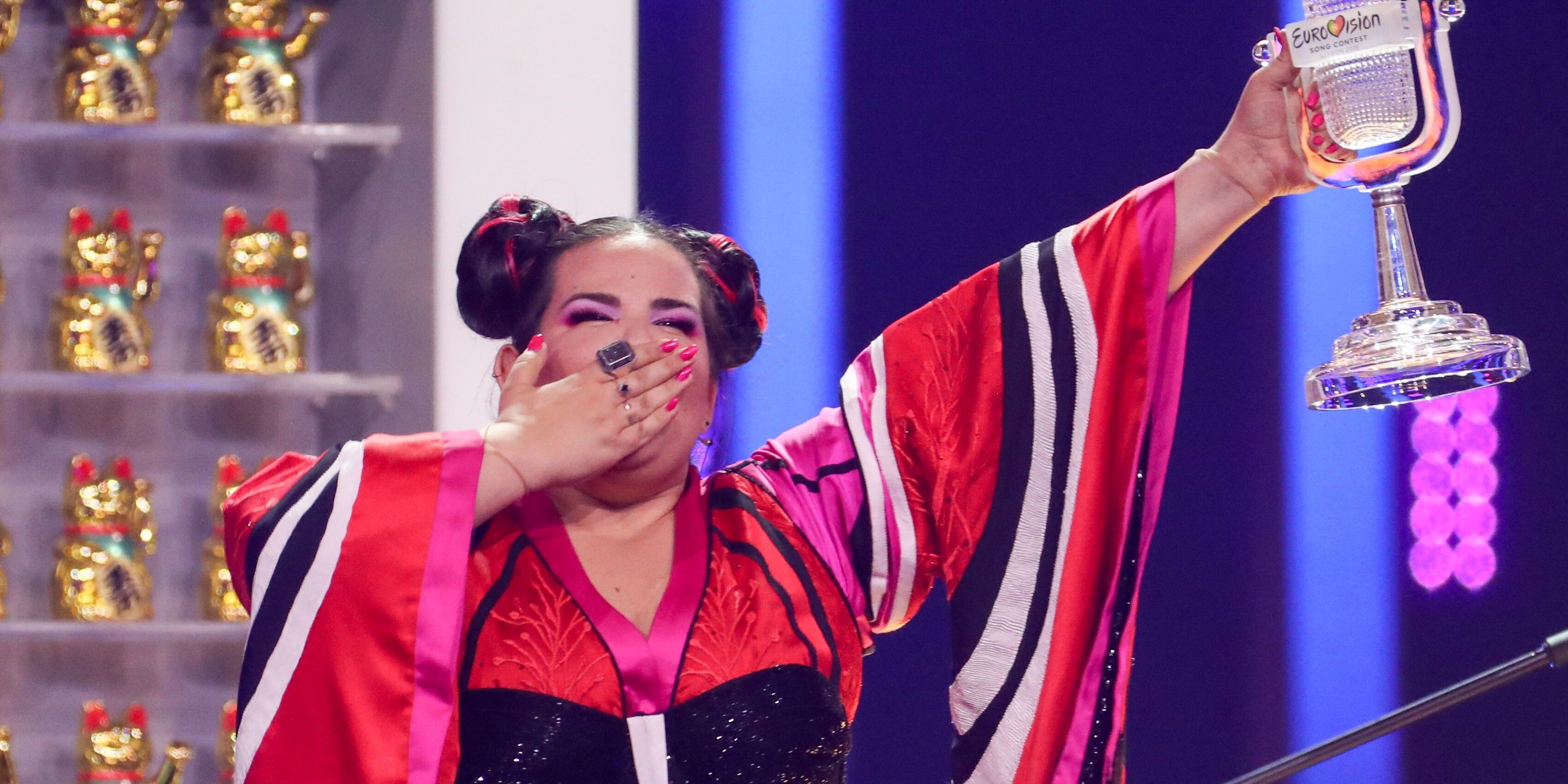 Netta blows a kiss at Eurovision
