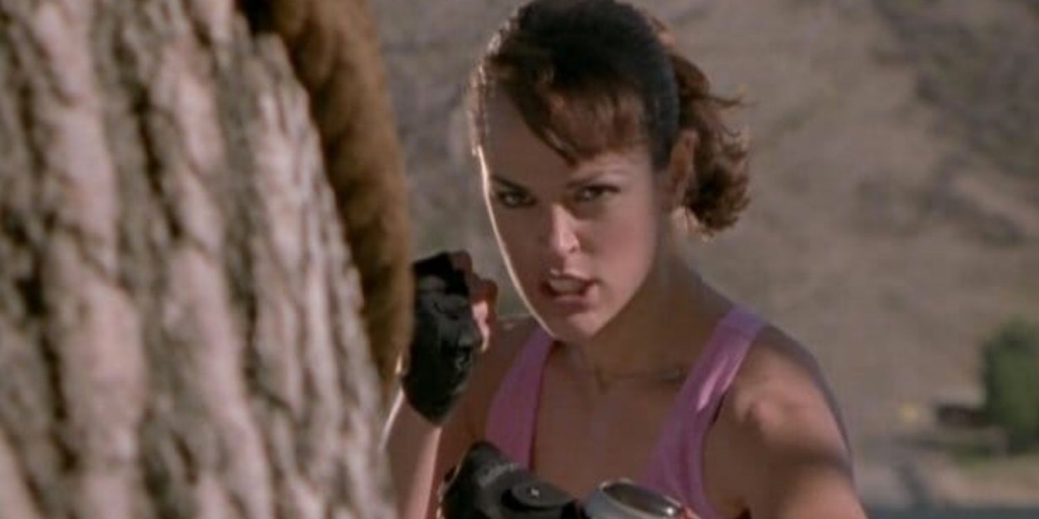 Jen prepares for a fight in Power Rangers Time Force
