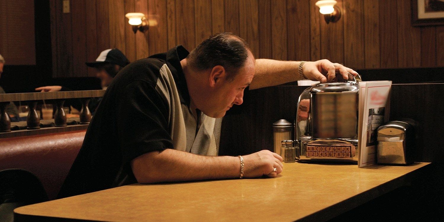 The Sopranos: Tony picking a song on the jukebox