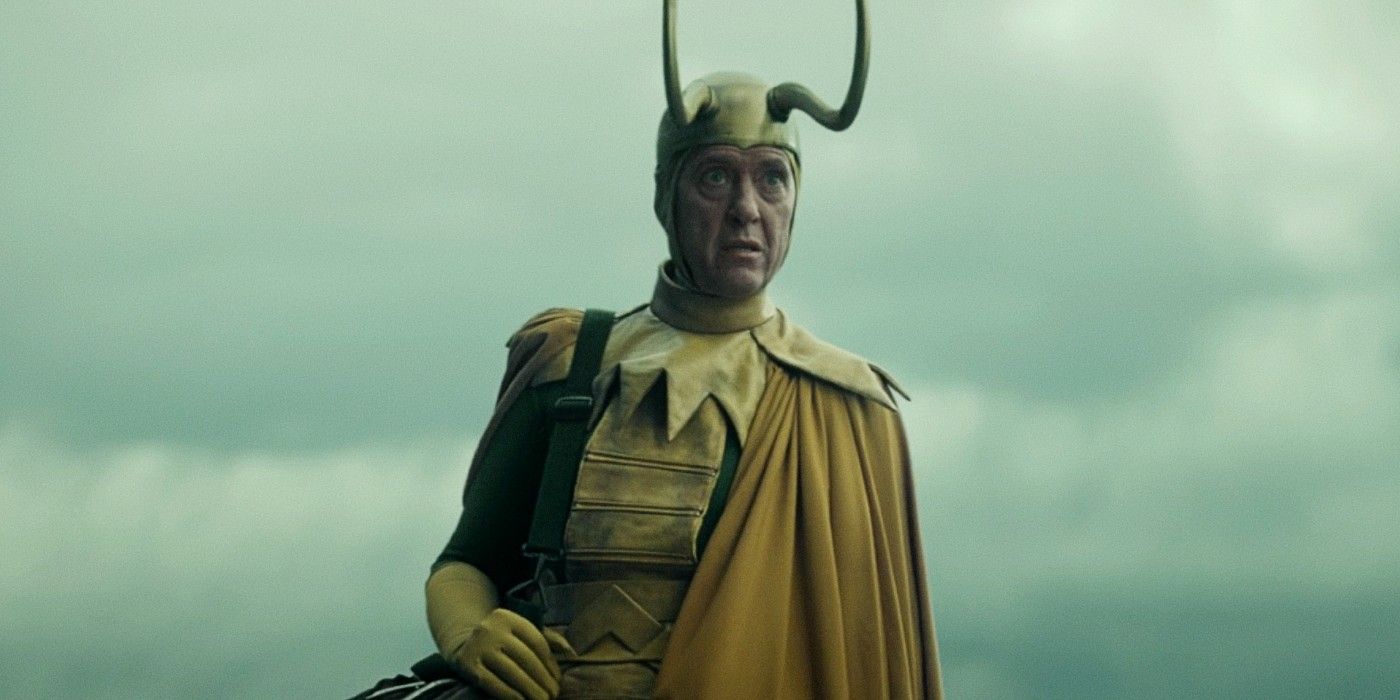 Classic Loki looking at Loki in Loki Episode 5