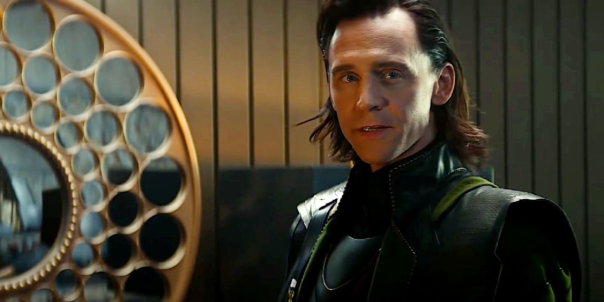 Loki in Stark Tower Deleted Trailer Scene