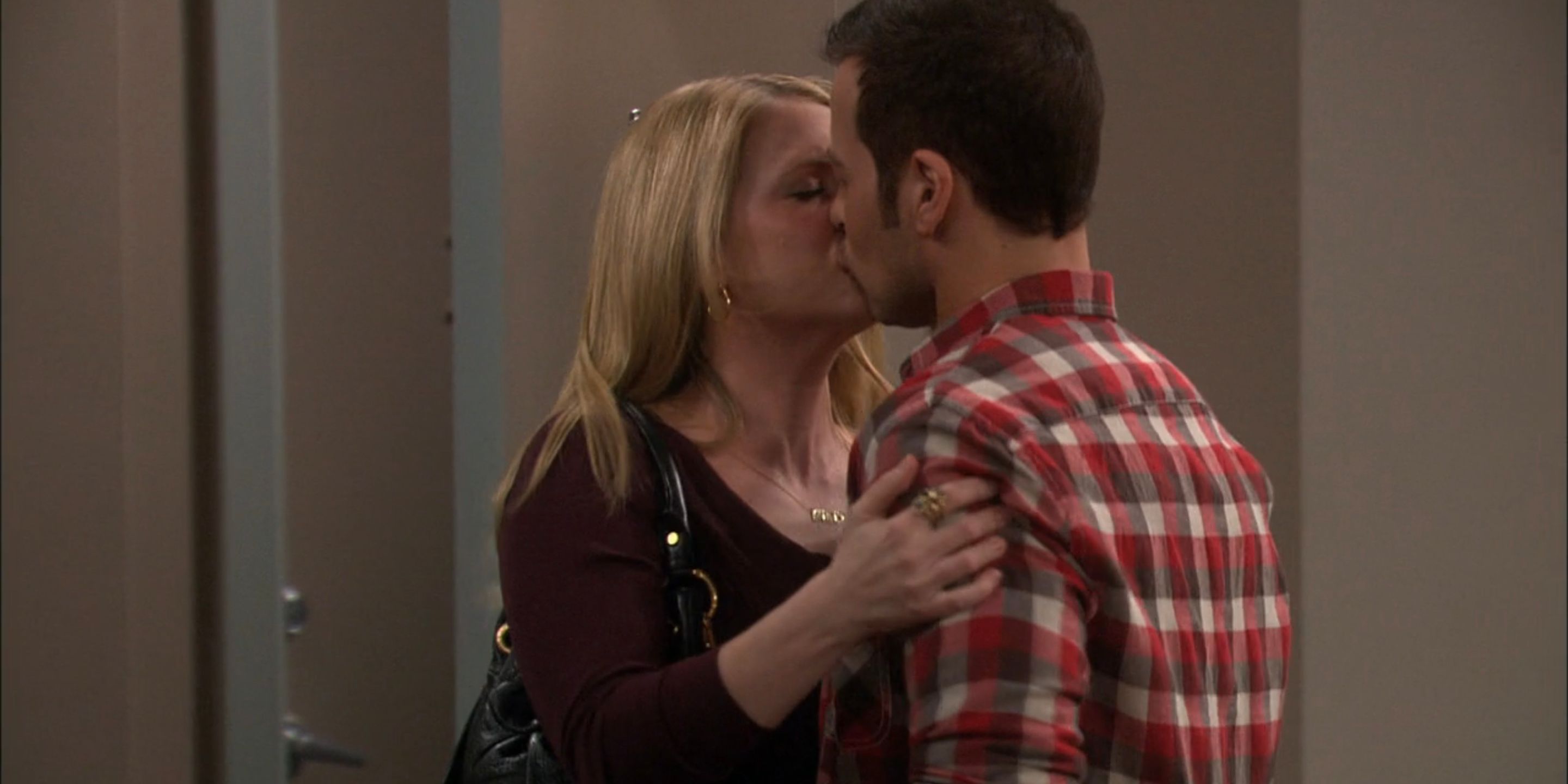 Mel accidentally kisses Joey goodbye in Melissa & Joey.