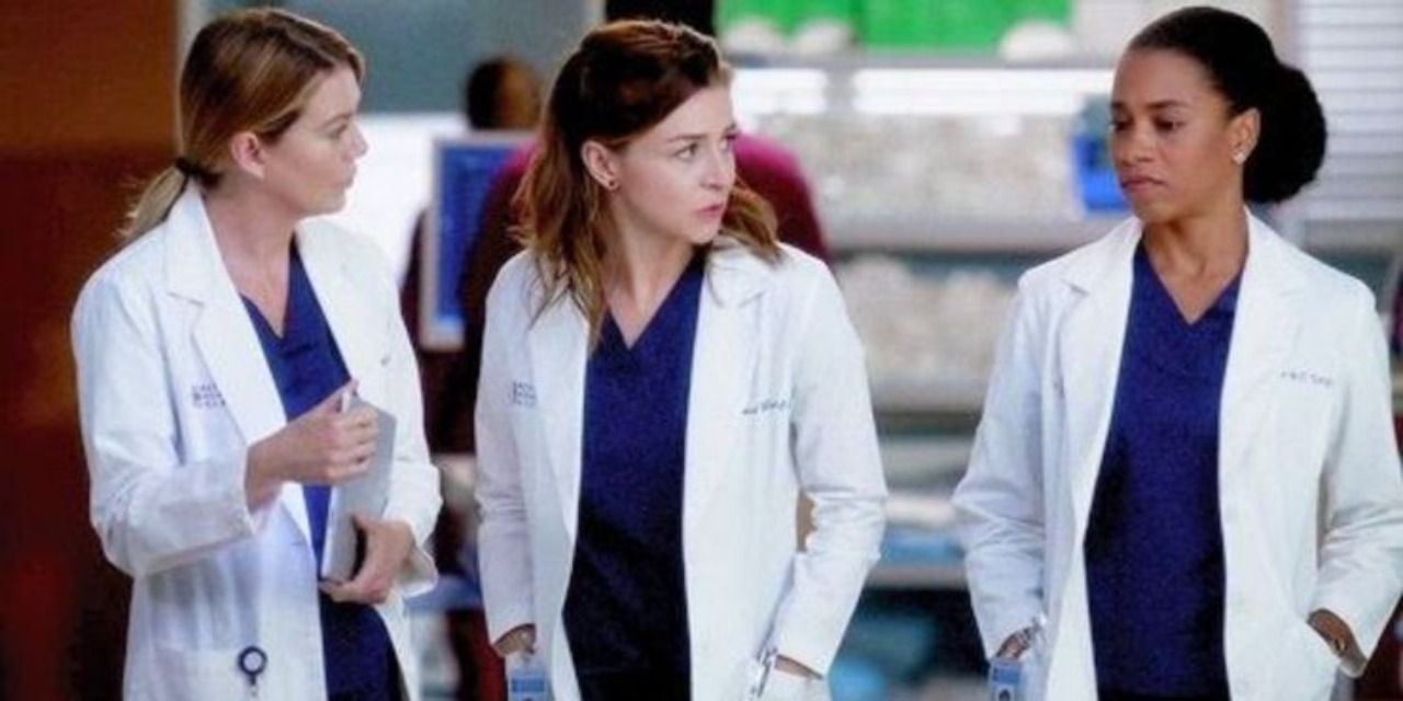 Maggie talks to Meredith and Amelia in Grey's Anatomy