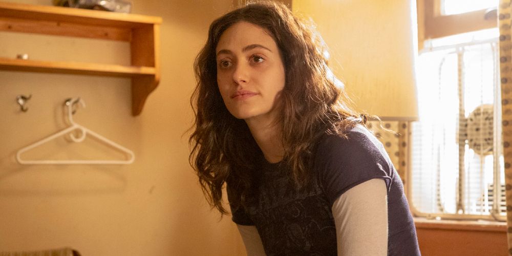 Fiona in her bedroom in Shameless