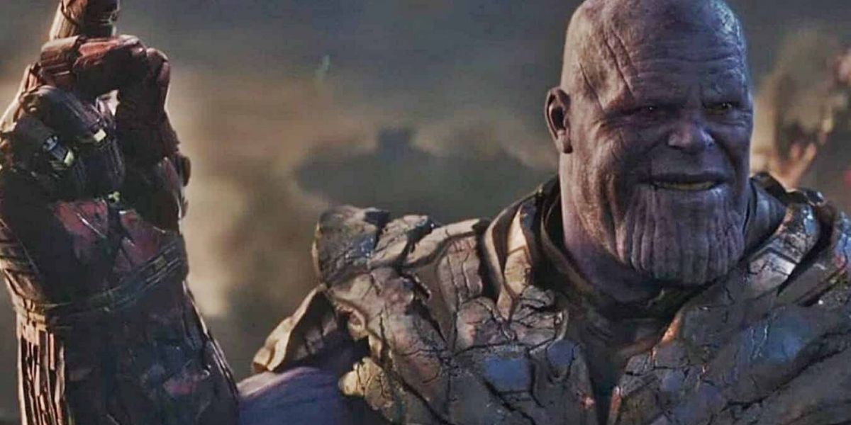 Thanos Prepares To Snap Wearing Iron Man&rsquo;s Infinity Gauntlet