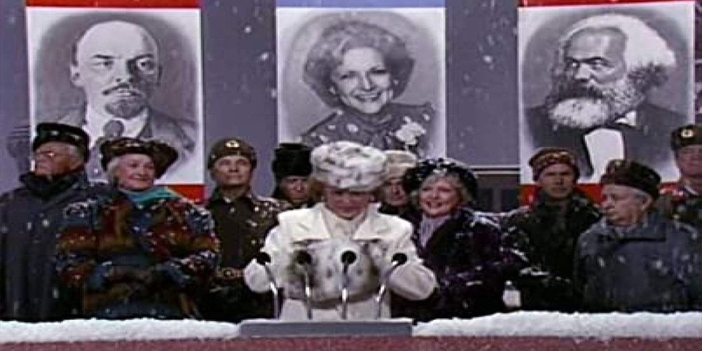 The Golden Girls visit Red Square as Rose gives a speech.
