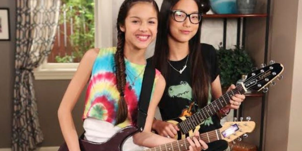 Olivia Rodrigo in bizaardvark
