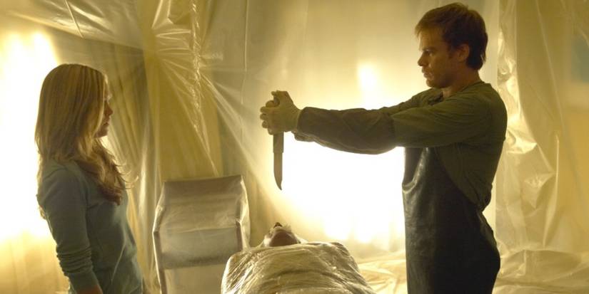 Julia Stiles as Lumen and Michael C. Hall as Dexter about to kill someone