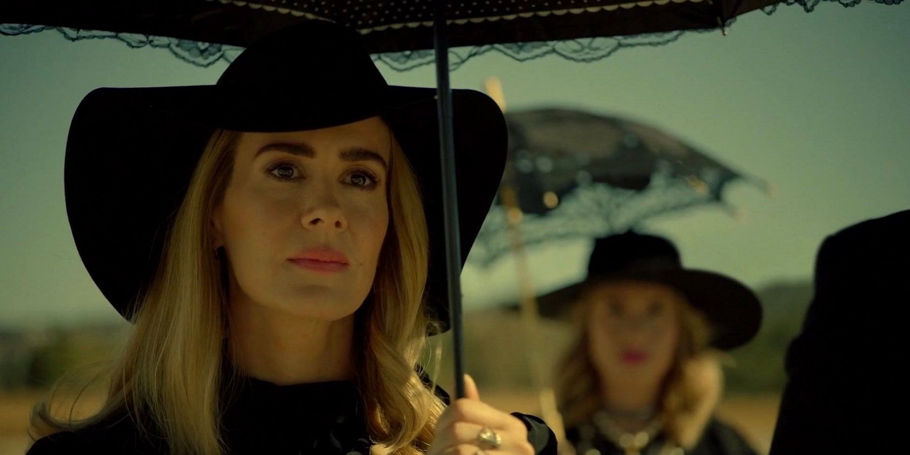 America Horror Story: Every Character Who Returned From The Dead (&amp; How) Cordelia Goode