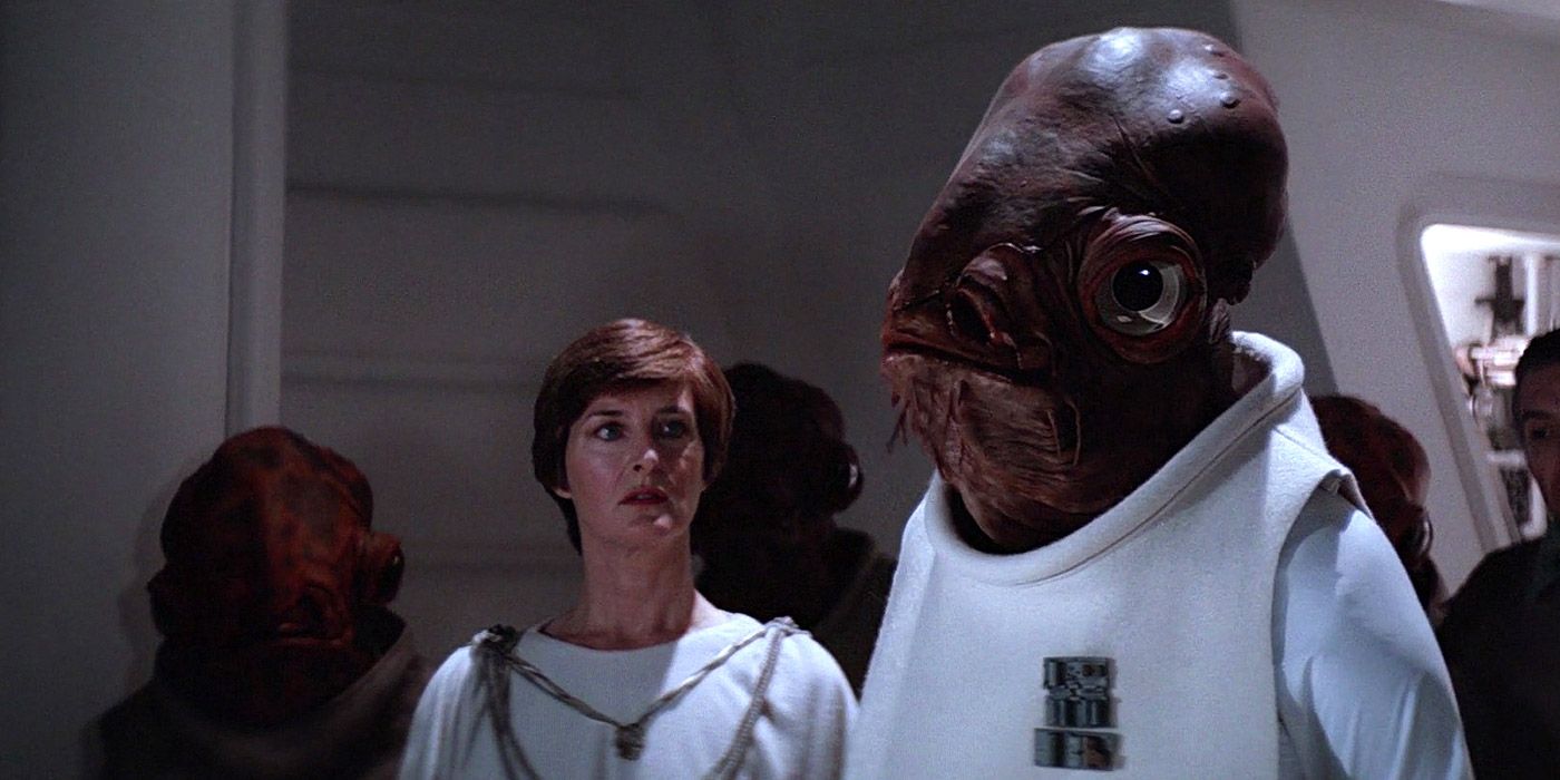 Admiral Ackbar and Mon Mothma briefing Rebellion troops in Return of the Jedi