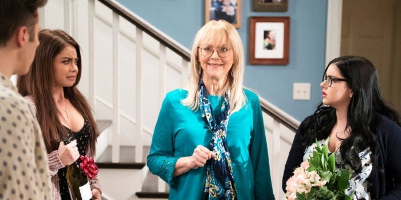 Alex and Haley look shocked at the sight of their grandmother DeDe on Modern Family