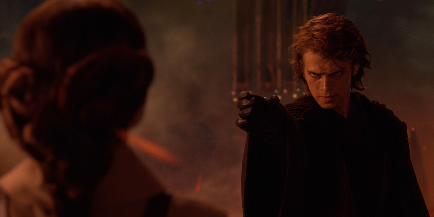 Anakin sufoca Padmé em Mustafar em Star Wars: Episódio III - A Vingança dos Sith