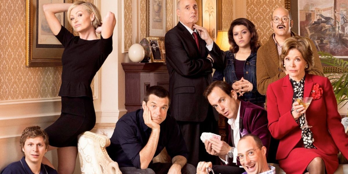 The Blueth family poses for a family picture in Arrested Development