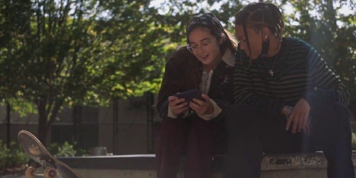 Camille and Tai watching videos together in Betty