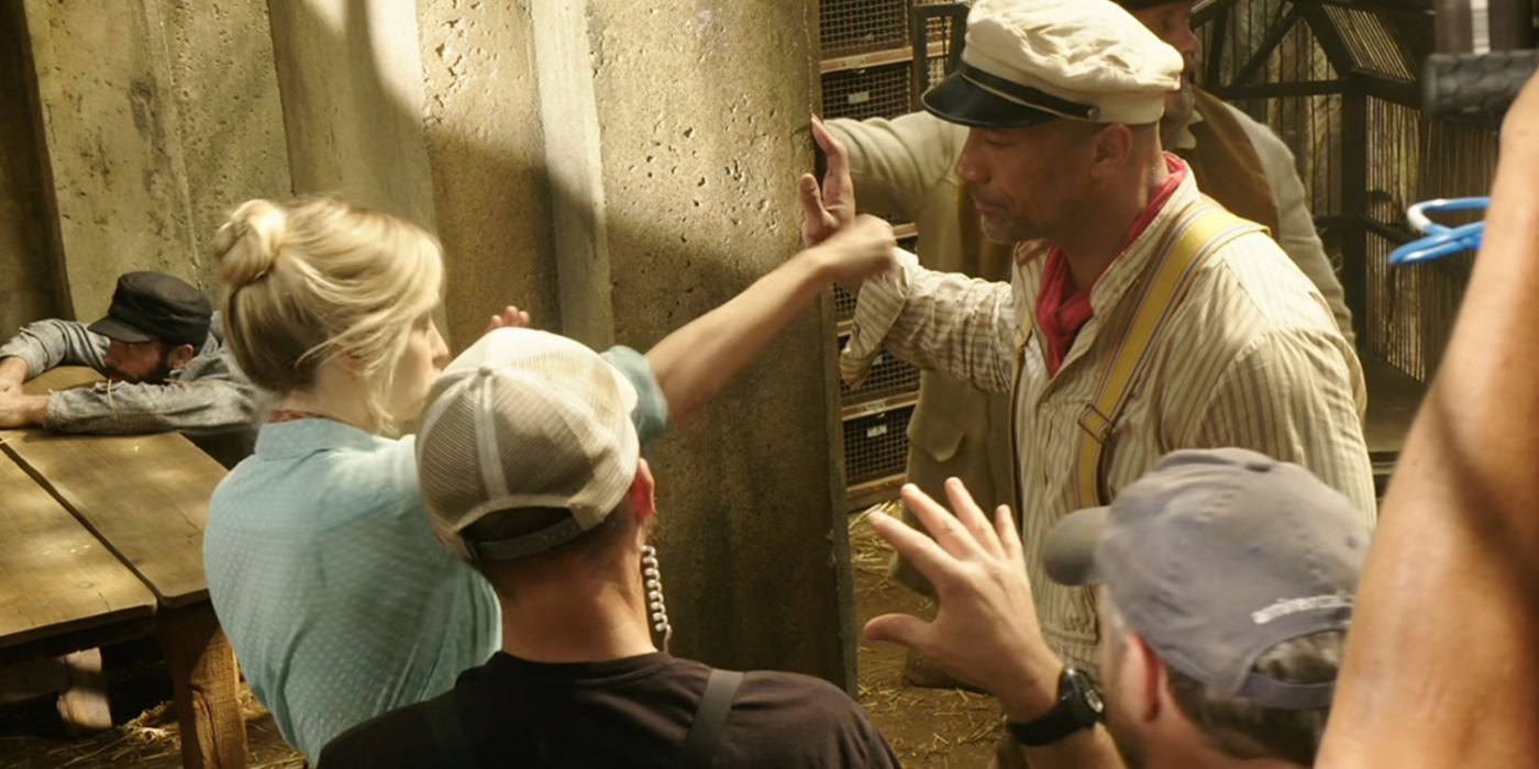 Dwayne Johnson and Emily Blunt Jungle Cruise Behind the Scenes