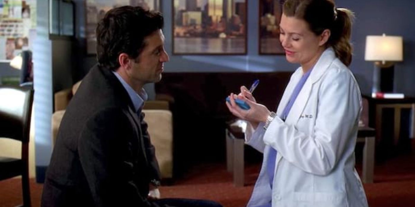 Derek and Meredith exchange a post-it in Grey's Anatomy