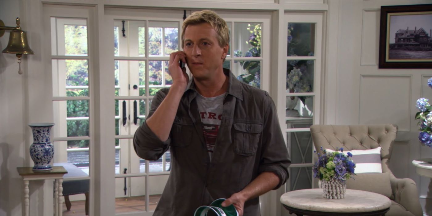 Still Of William Zabka On the Phone in How I Met Your Mother.