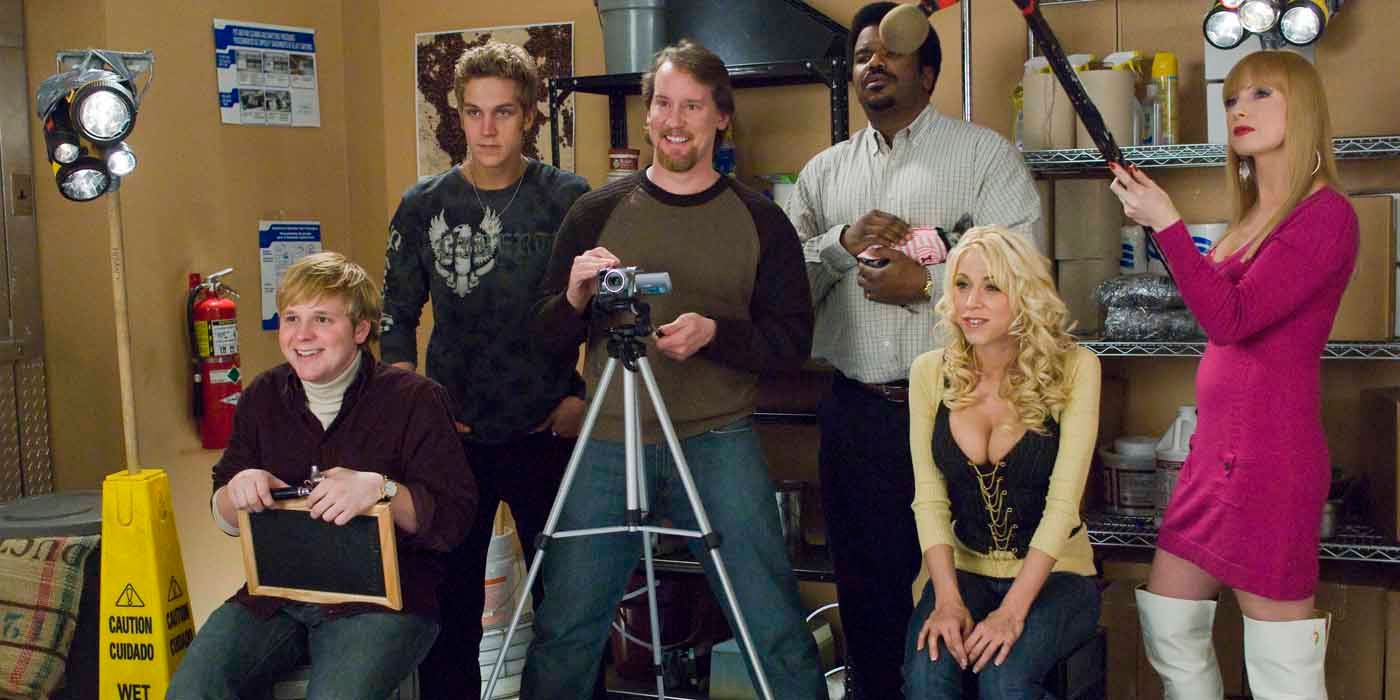Jeff Anderson as a cameraman in Zack and Miri.