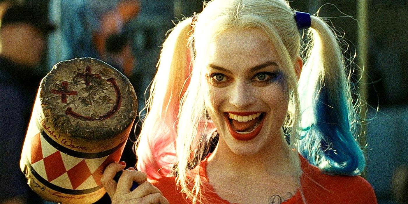 Harley Quinn smiles while holding her mallet in 2016's Suicide Squad