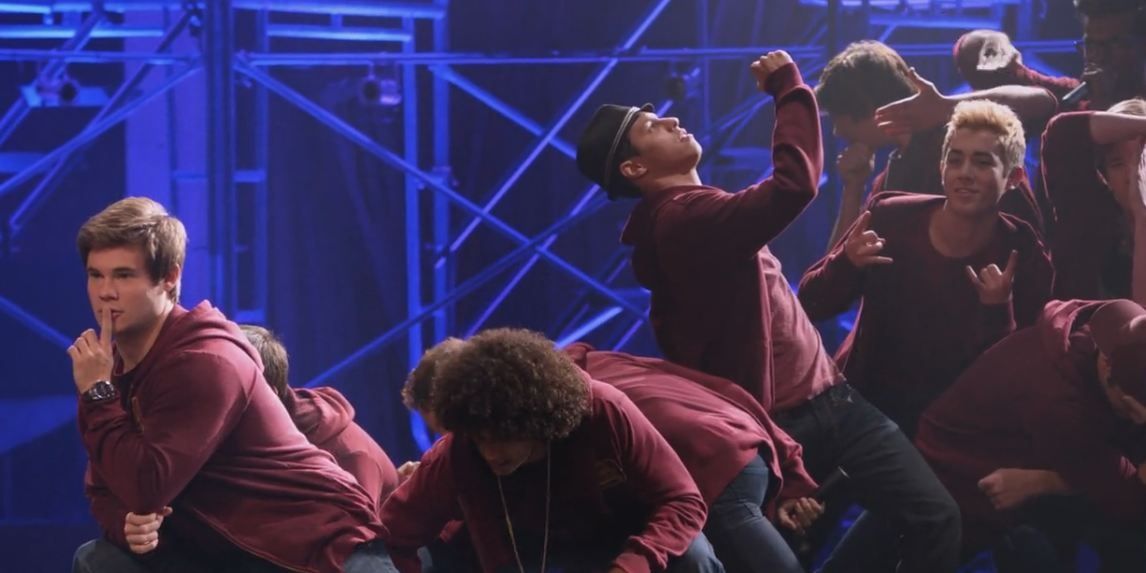 Treblemakers during a performance of Right Round in Pitch Perfect