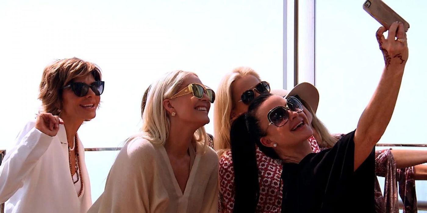 Lisa Rinna, Erika, Kathryn, and Kyle posing for a phone selfie on a trip to Dubai on RHOBH