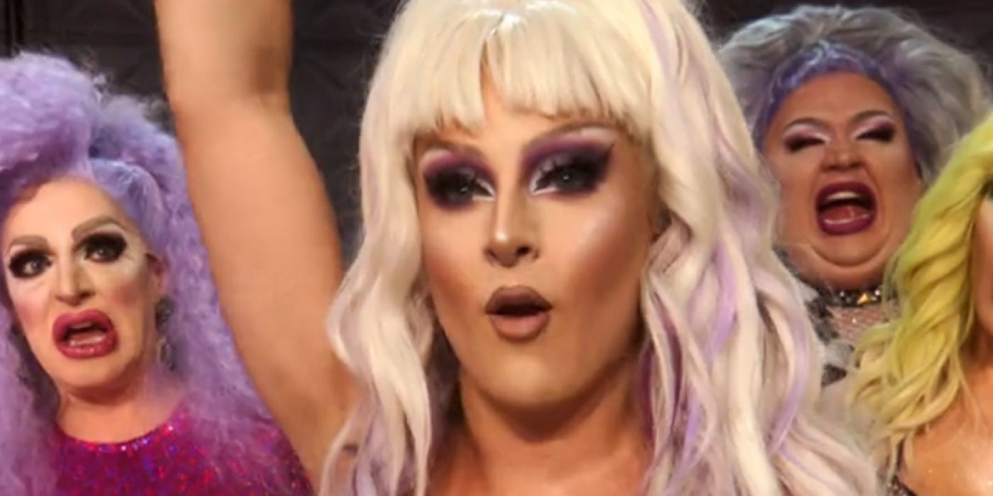 Pandora Boxx raising her arm in RuPaul's Drag Race