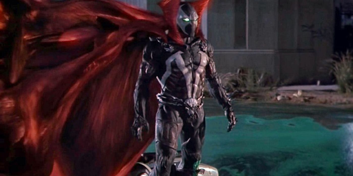 Spawn standing outdoors in his 1997 movie.