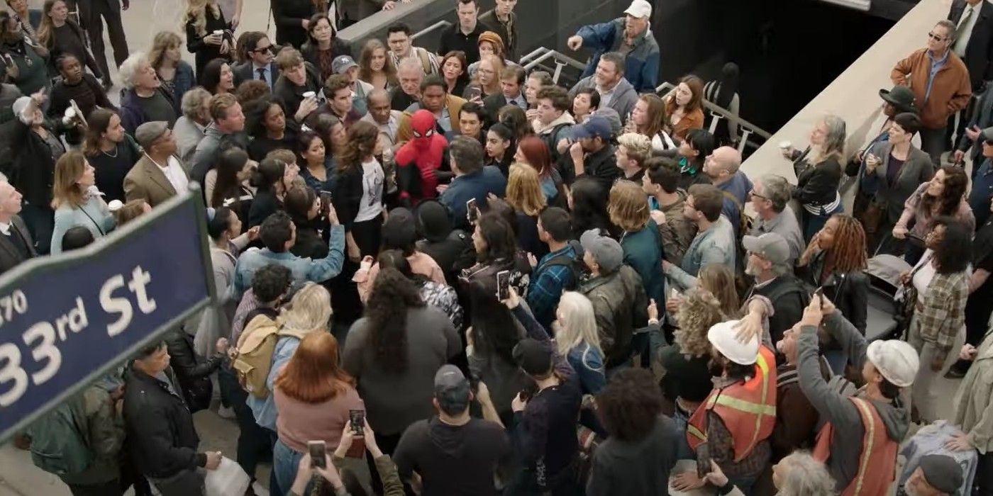 Spider Man crowd in No Way Home