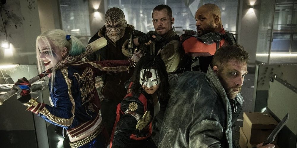 Task Force X gets into fighting stances in Suicide Squad